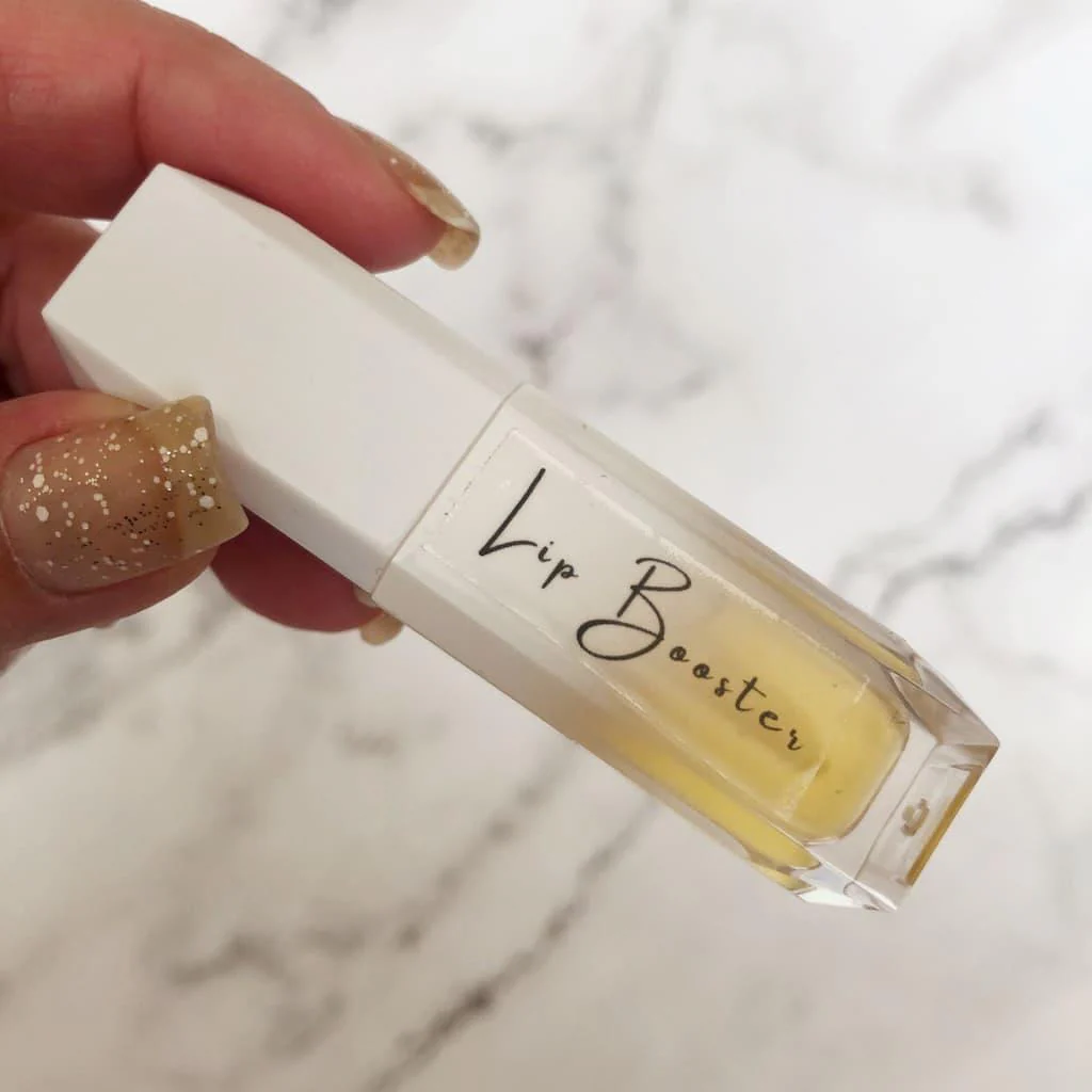 Qualerex Beauty Lip Booster • A Therapeutic Lip Therapy - Image 3